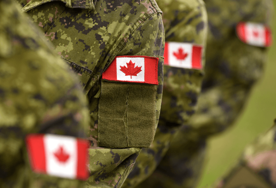 canadian military uniforms